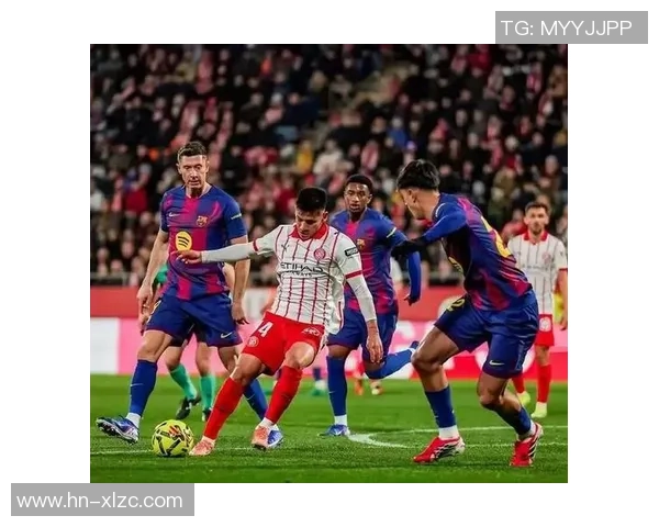 足总杯激战：马竞与巴萨2比2平局争议判罚引发全场沸腾