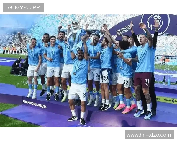 足总杯激战:那不勒斯险胜切尔西引发争议判罚全场沸腾